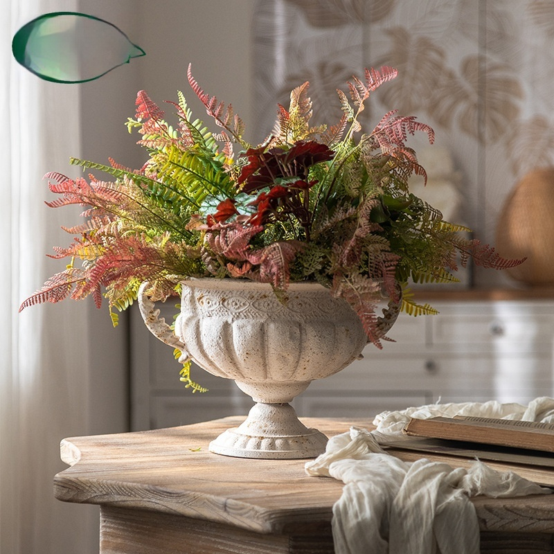 Antique-Style Wrought-Iron Dried-Flower Vase for